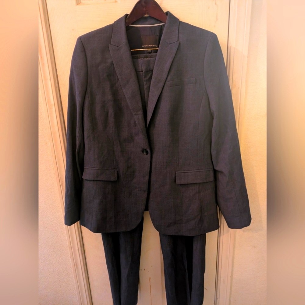 Women's Banana Republic Classic Dark Gray Blazer (Blazer Only!)